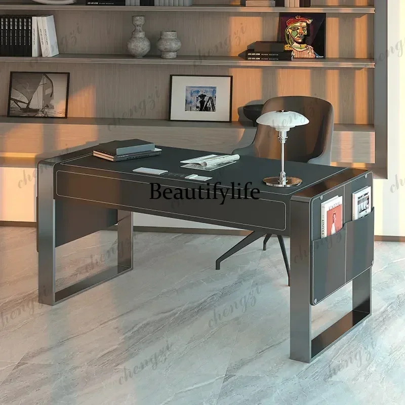 طاولة دراسة Y136 بتصميم إيطالي - مراجعة Office Furniture Com وسعره