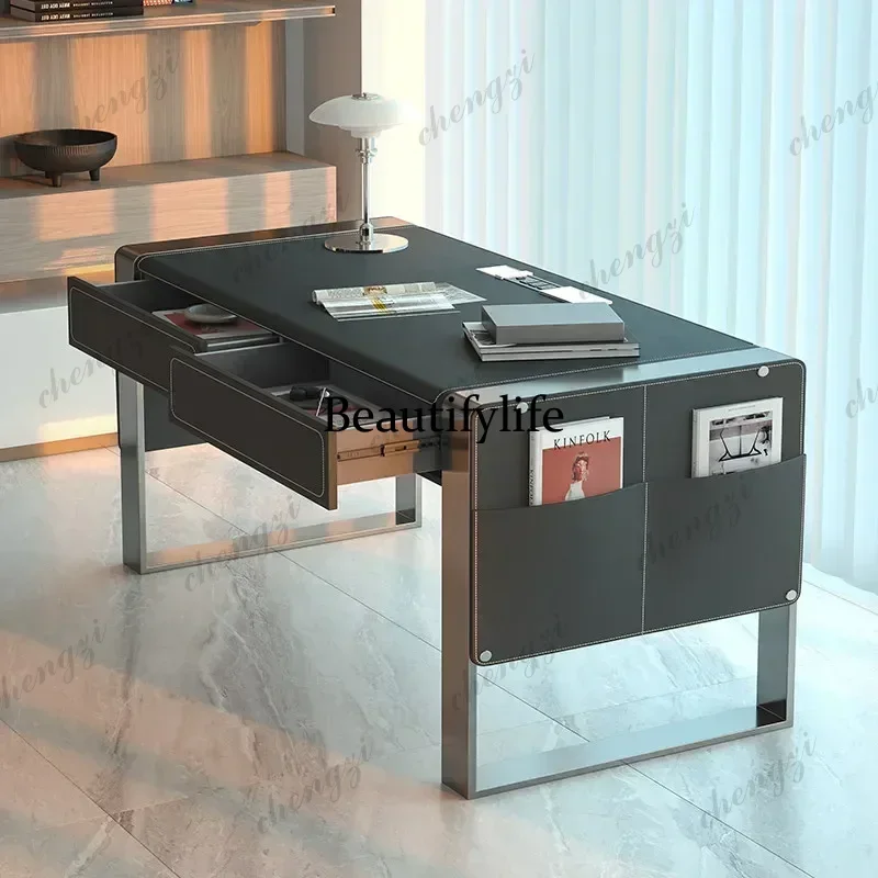 طاولة دراسة Y136 بتصميم إيطالي - مراجعة Office Furniture Com وسعره