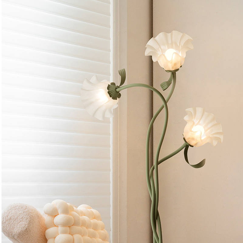 مصباح أرضي زهرة الزنبق ، ضوء ق - مراجعة Floor Lamp Arched وسعره